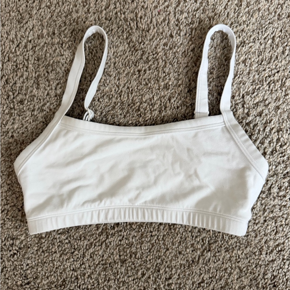 Aritzia - Golden White Sports Bra